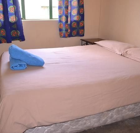 Victoria Falls Budget Hotel エクステリア 写真