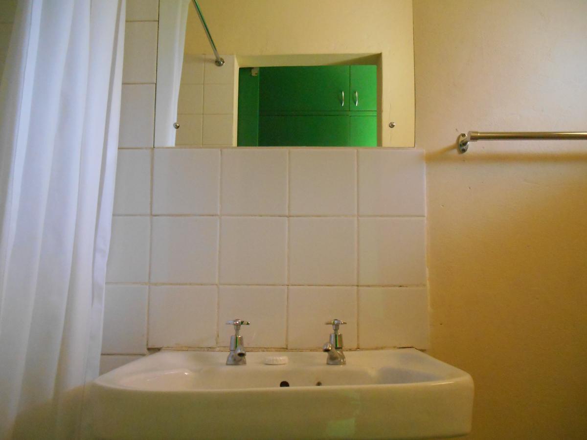 Victoria Falls Budget Hotel 部屋 写真
